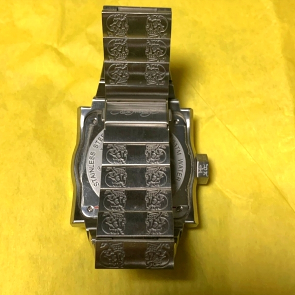 Great condition Men's ED Hardy working watch. With box in fair - Picture 2 of 7